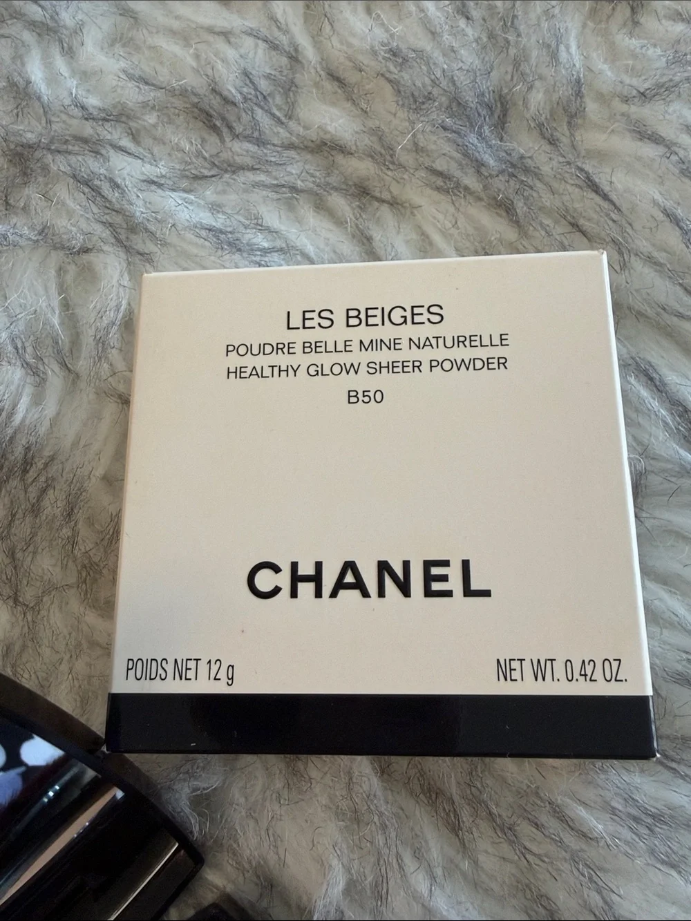 CHANEL Les beiges glow sheer powder B50